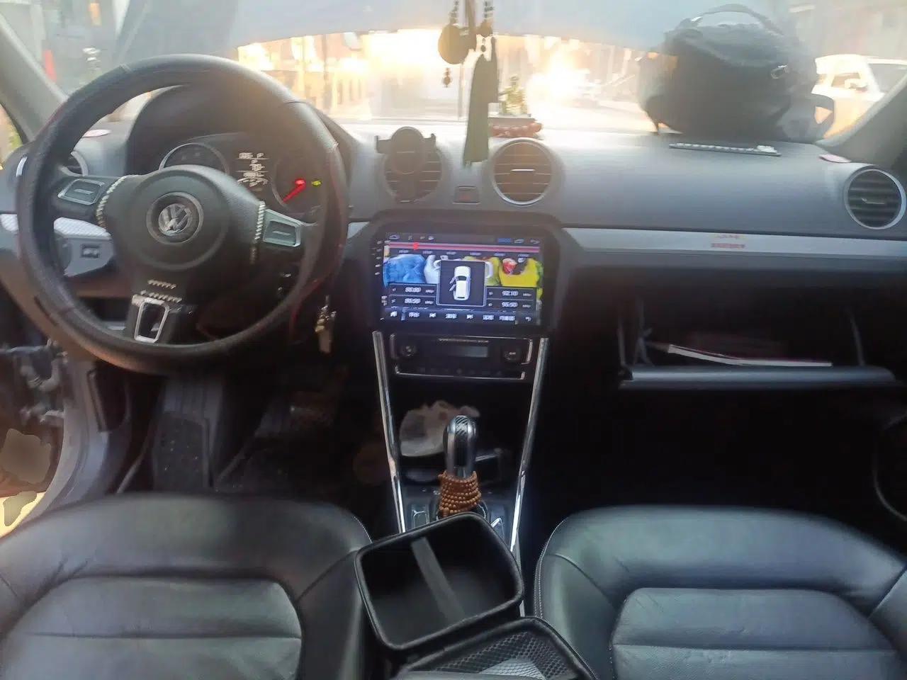 Volkswagen Jetta 2013 1.6L Automatic Luxury Model — миниатюра 10