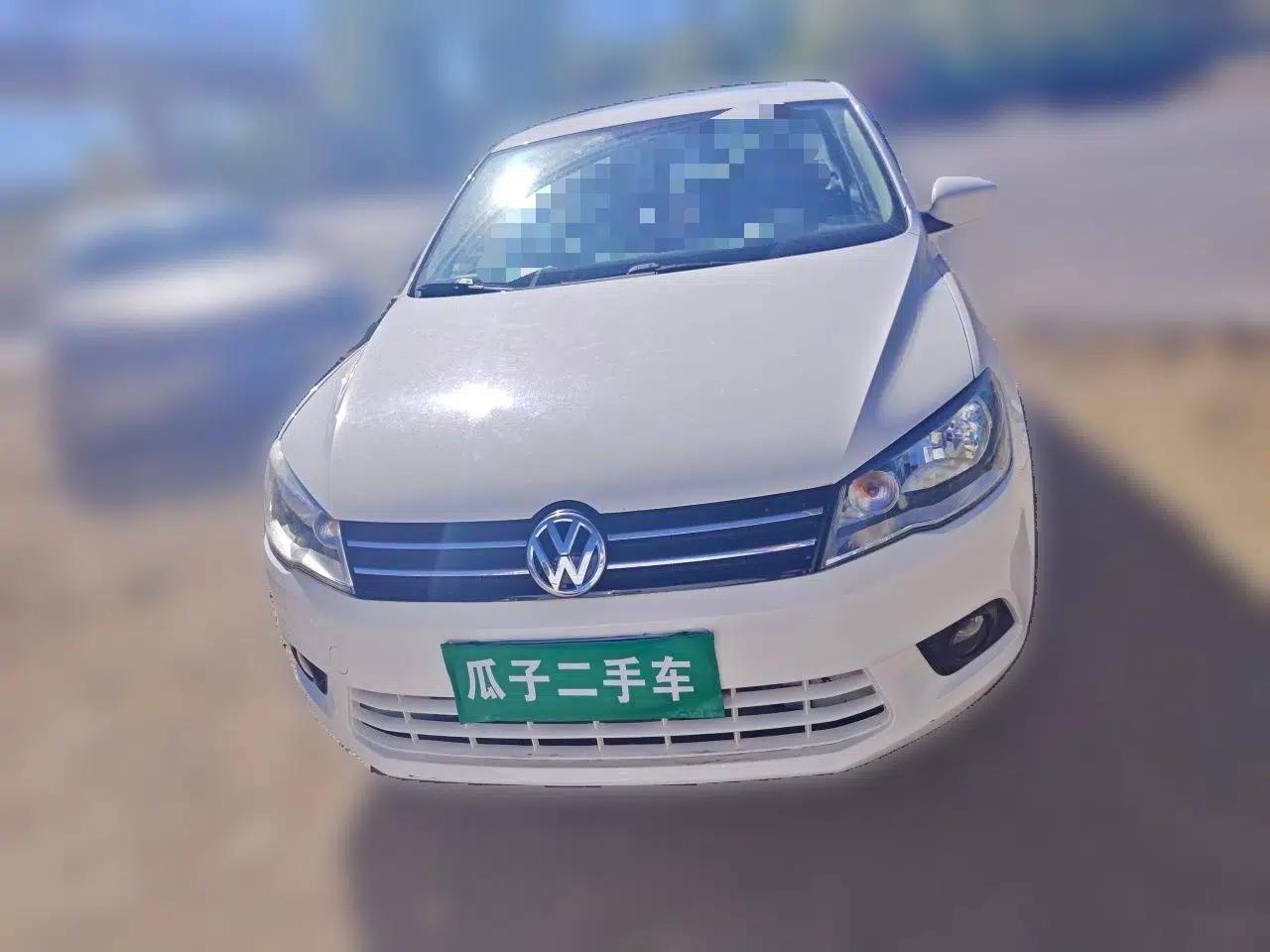 Volkswagen Jetta 2015 Value Edition 1.6L Automatic Comfort Version — миниатюра 2