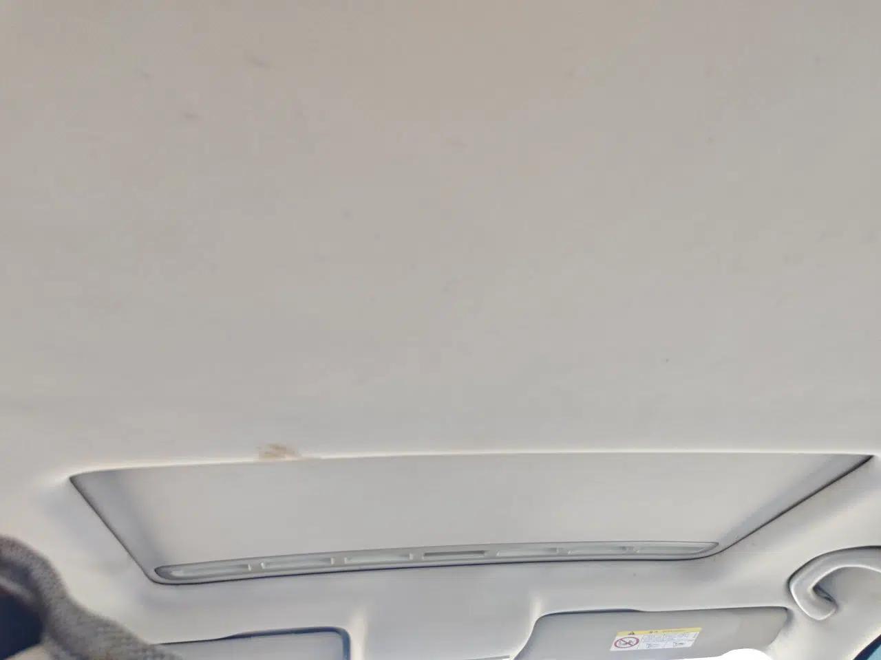 Volkswagen Jetta 2015 Value Edition 1.6L Automatic Comfort Version — миниатюра 19