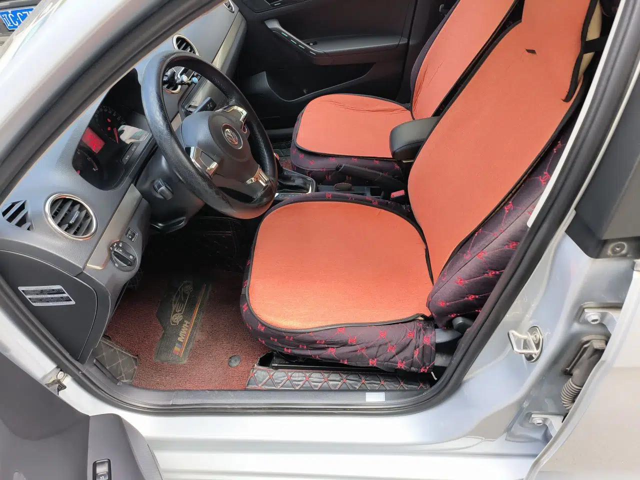Volkswagen Jetta 2015 Value Edition 1.6L Automatic Fashion Version — миниатюра 16