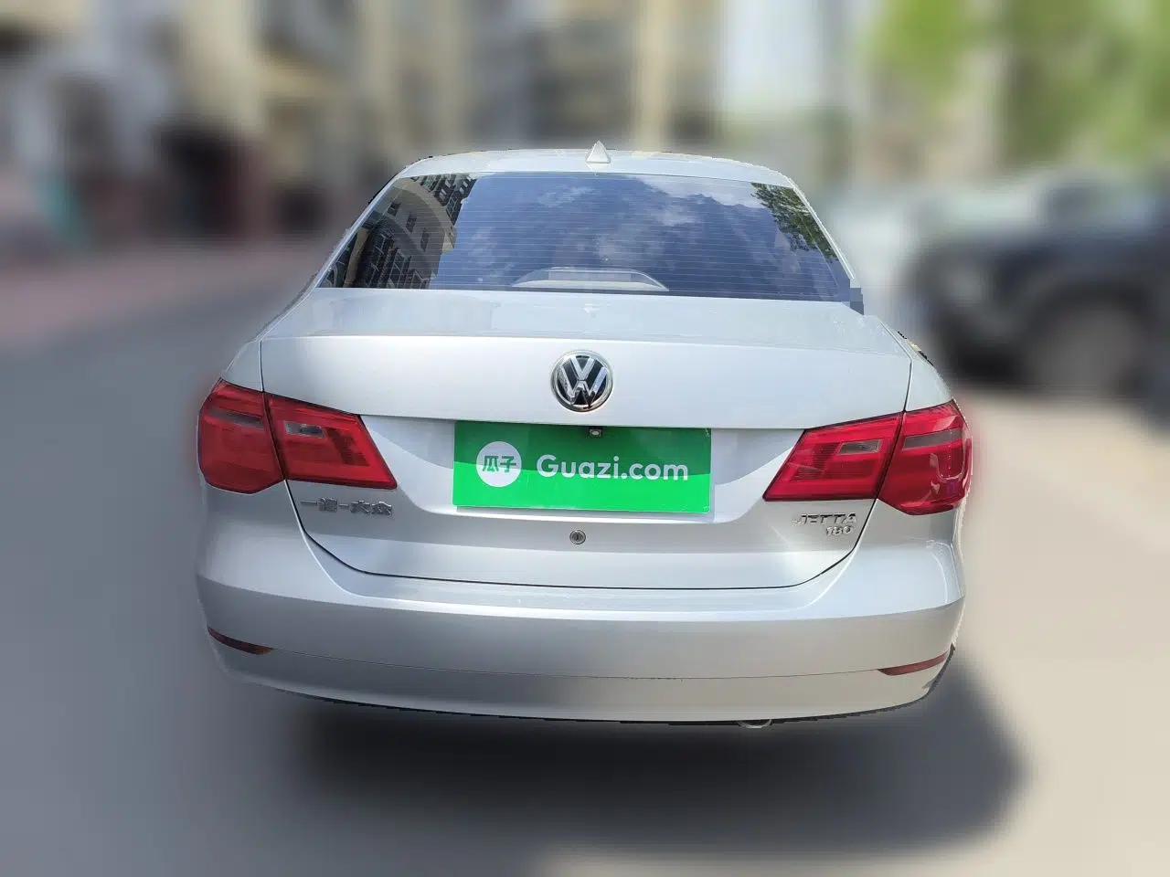 Volkswagen Jetta 2015 Value Edition 1.6L Automatic Fashion Version — миниатюра 5