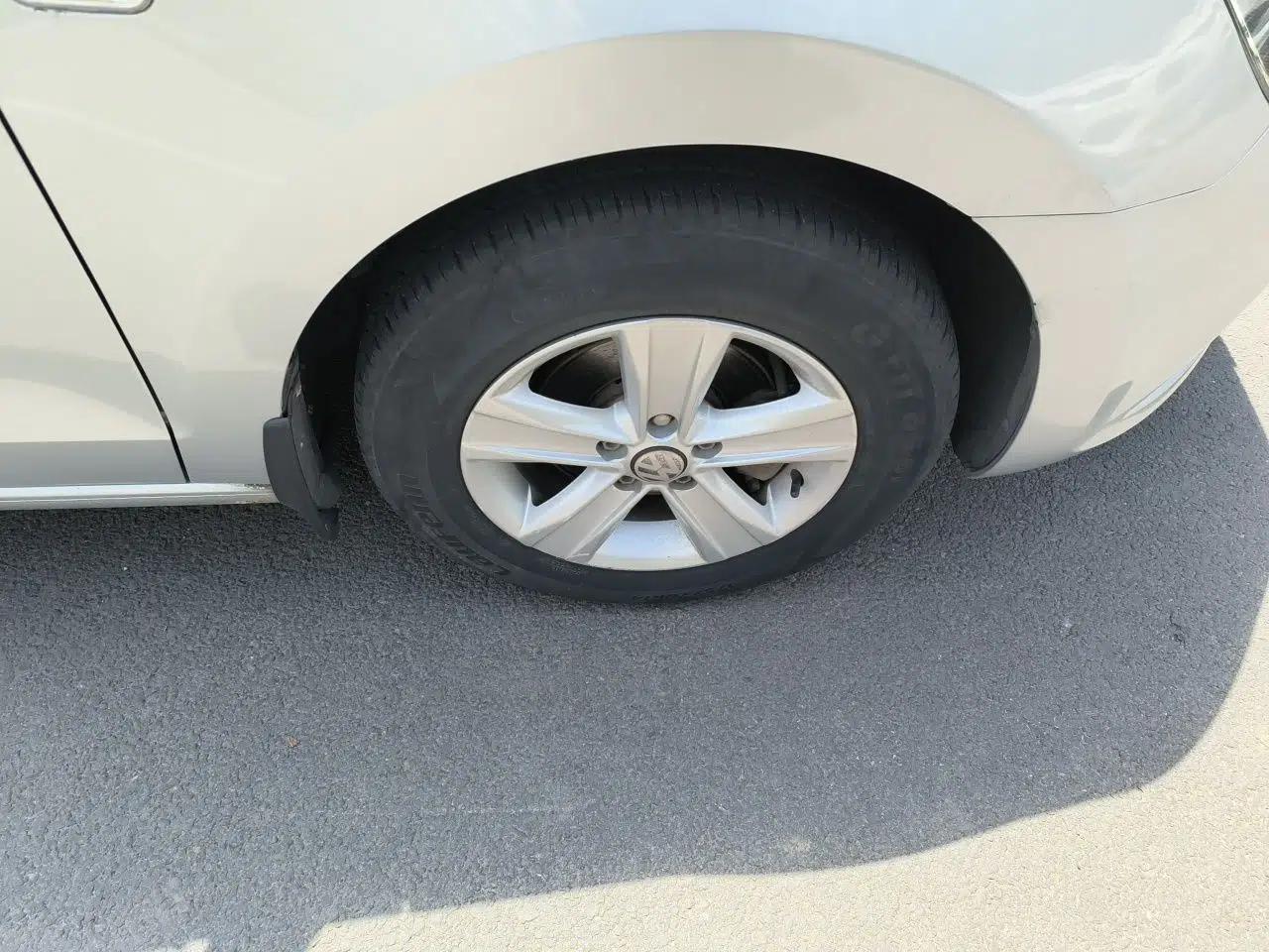 Volkswagen Jetta 2015 Value Edition 1.6L Automatic Fashion Version — миниатюра 8