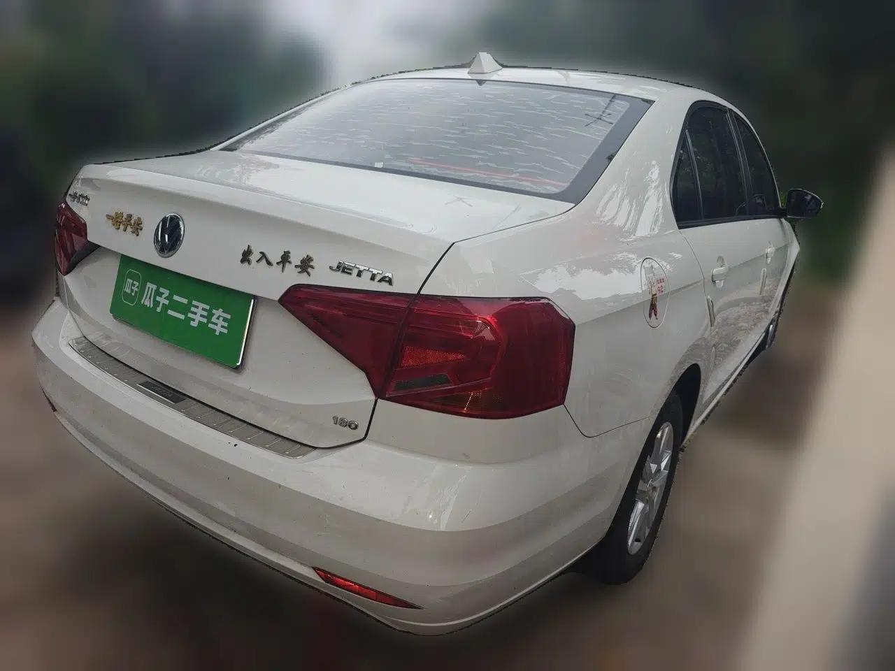 Volkswagen Jetta 2017 1.5L Automatic Fashion Model — миниатюра 6