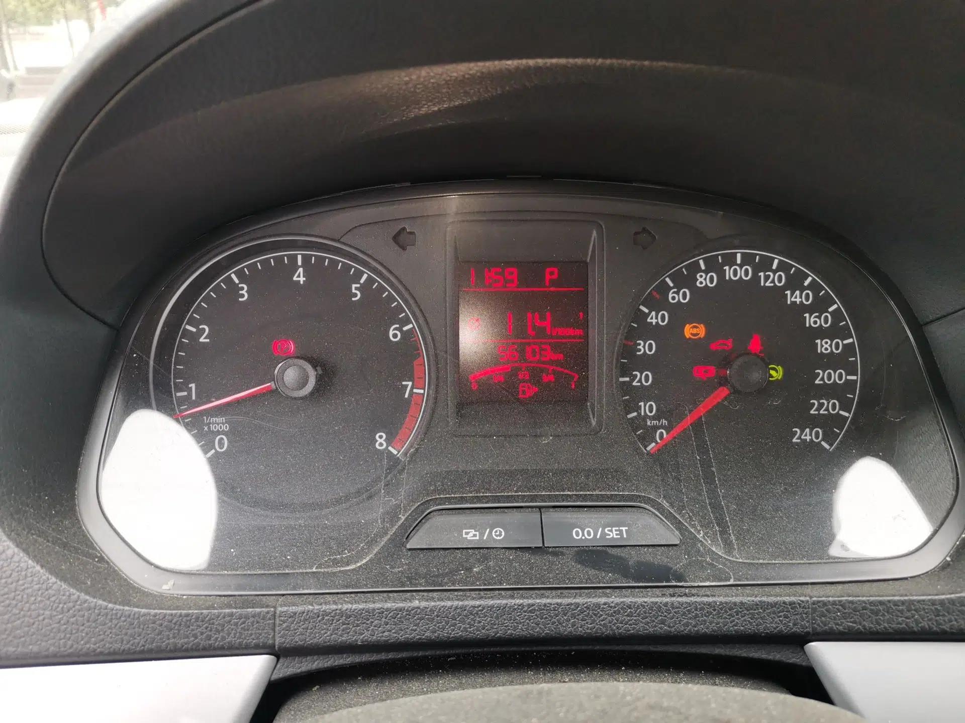 Volkswagen Jetta 2015 Value Edition 1.6L Automatic Comfort Version — миниатюра 12
