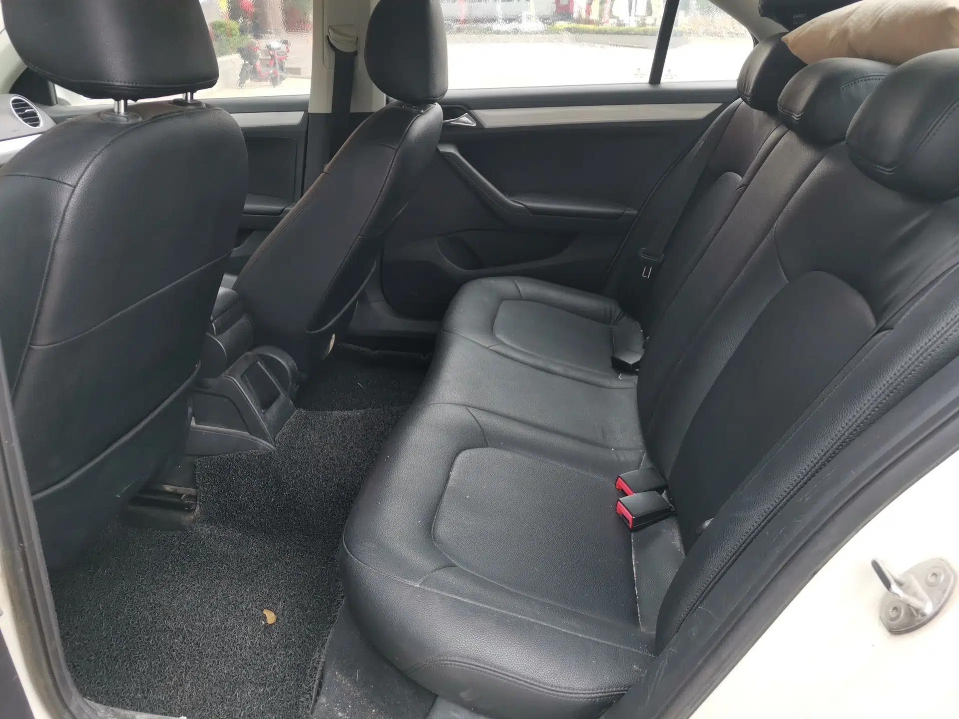 Volkswagen Jetta 2015 Value Edition 1.6L Automatic Comfort Version — миниатюра 18
