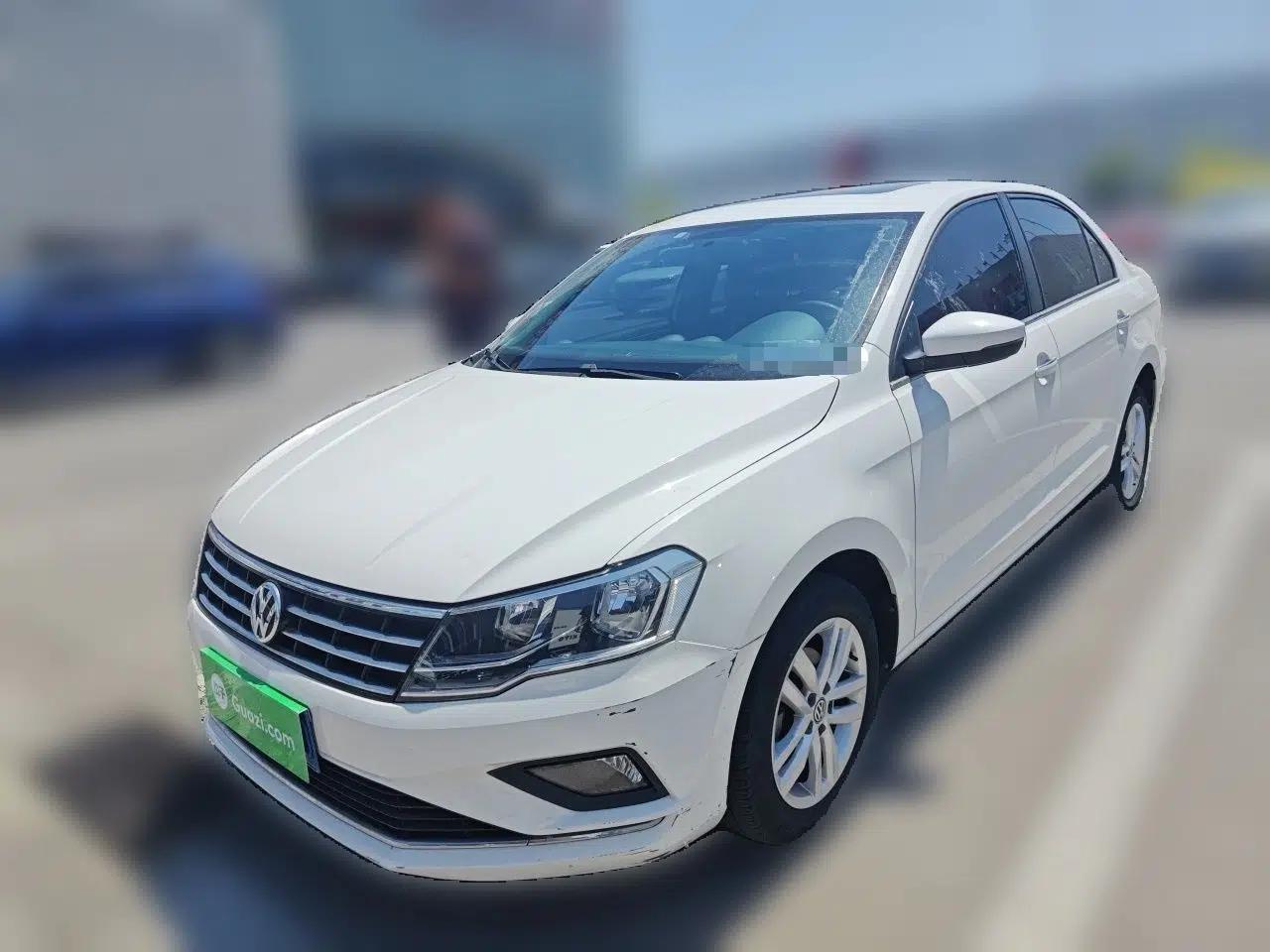 Volkswagen Jetta 2017 1.5L Manual Comfort Model — миниатюра 1