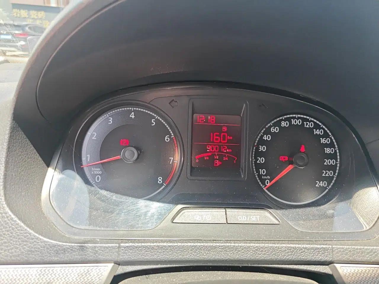 Volkswagen Jetta 2017 1.5L Manual Comfort Model — миниатюра 12