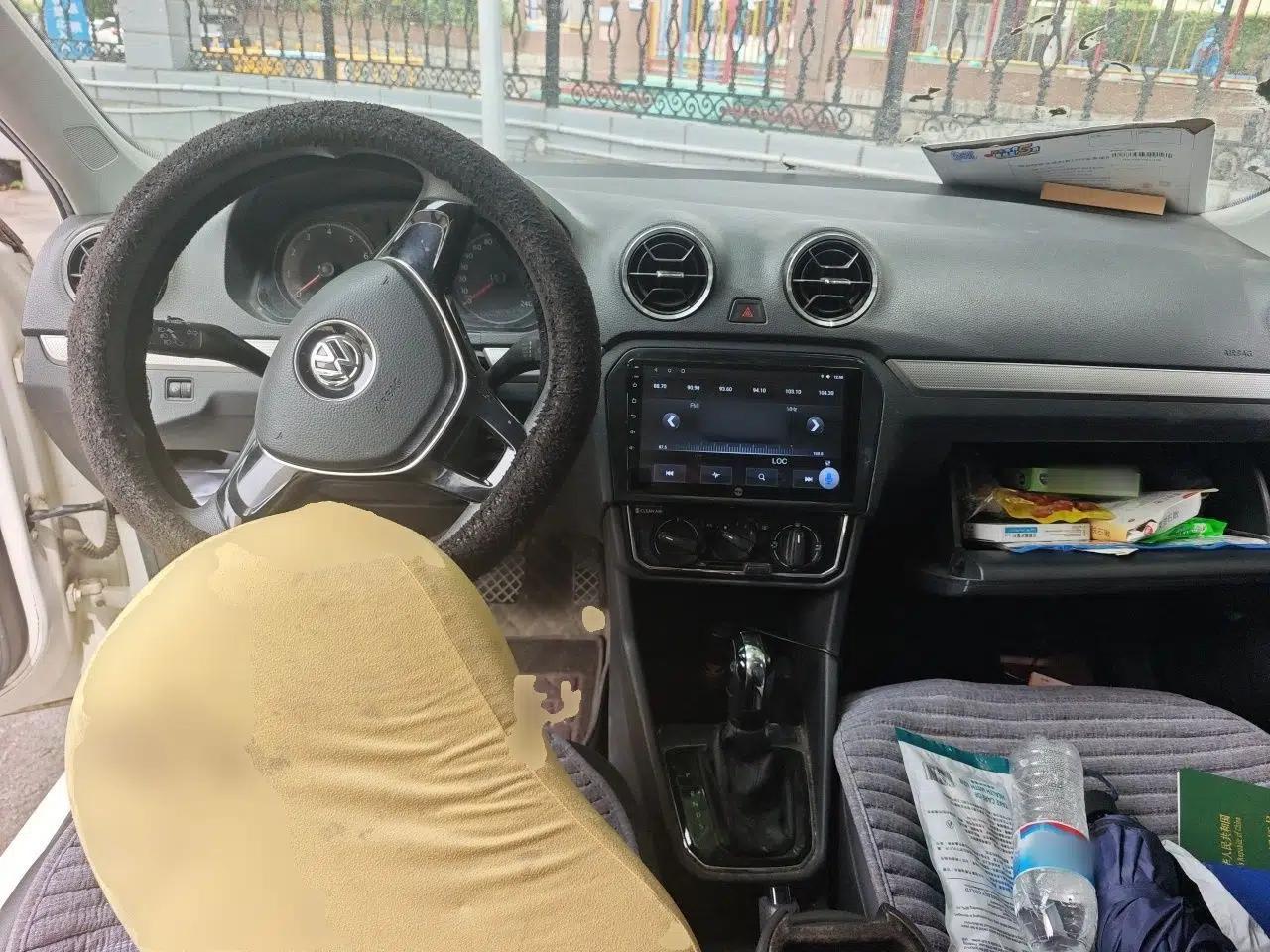 Volkswagen Jetta 2017 1.5L Automatic Comfort Model — миниатюра 10