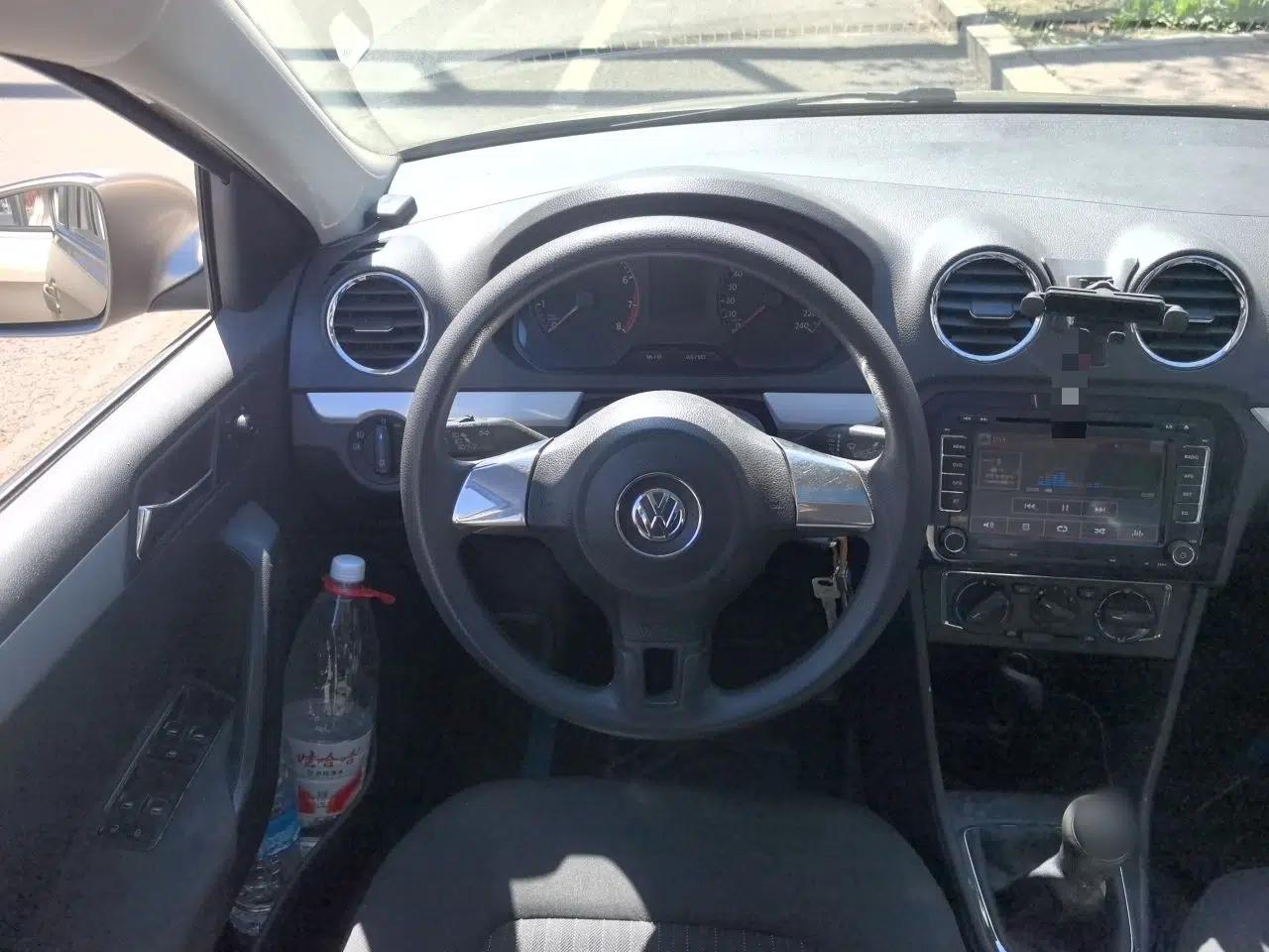 Volkswagen Jetta 2015 Zhuihui Edition 1.6L Manual Comfort Model — миниатюра 11