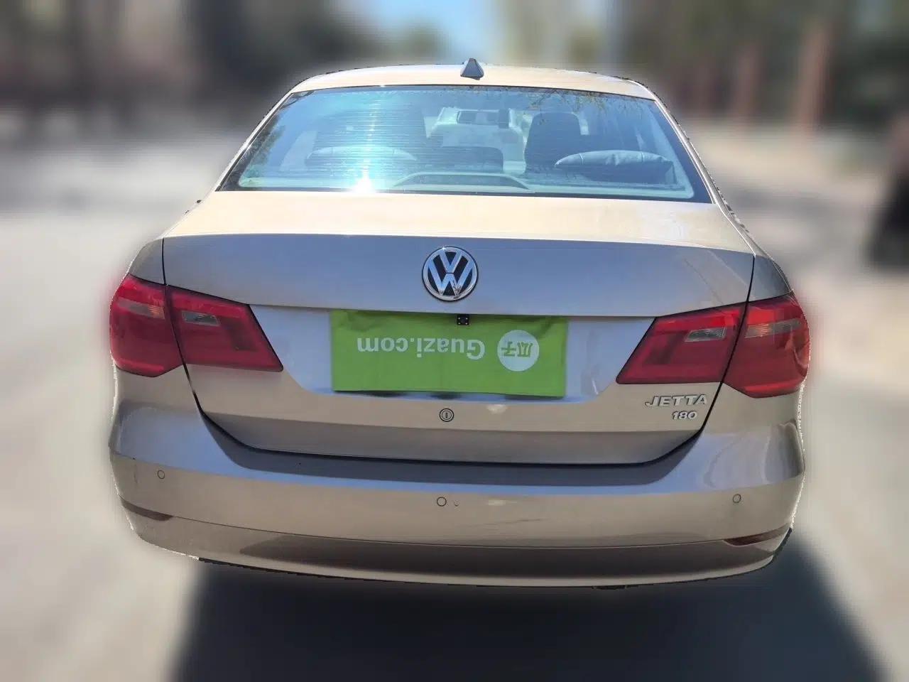 Volkswagen Jetta 2015 Zhuihui Edition 1.6L Manual Comfort Model — миниатюра 5