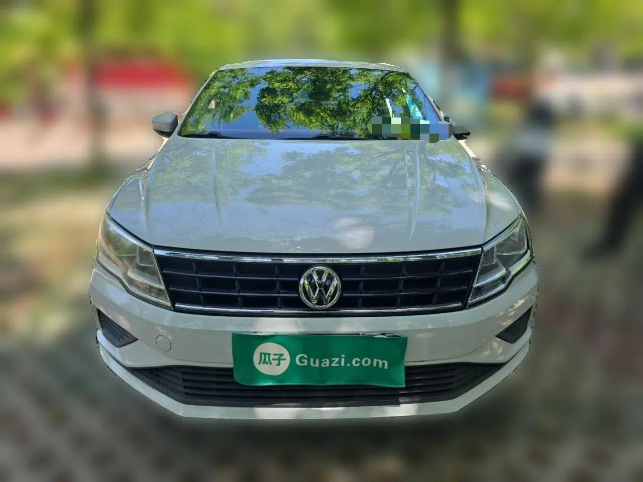 Volkswagen Jetta 2017 1.4L Manual Fashion Edition — миниатюра 2