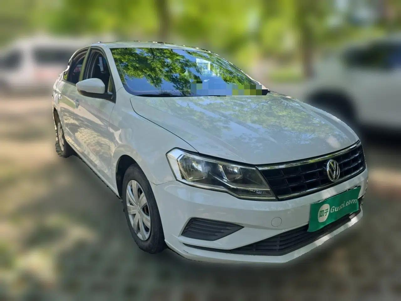 Volkswagen Jetta 2017 1.4L Manual Fashion Edition — миниатюра 3