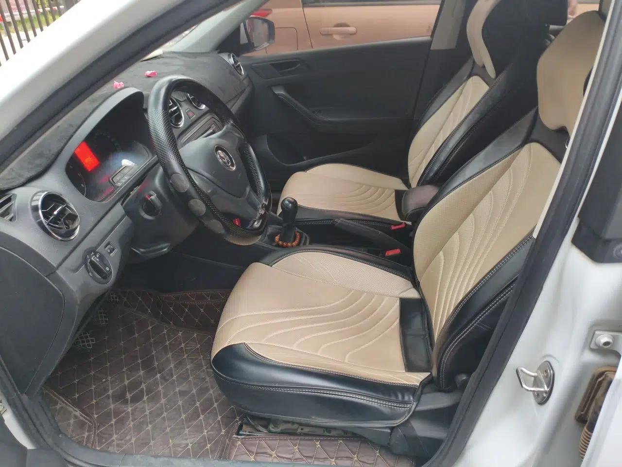 Volkswagen Jetta 2017 1.4L Manual Fashion Edition — миниатюра 16