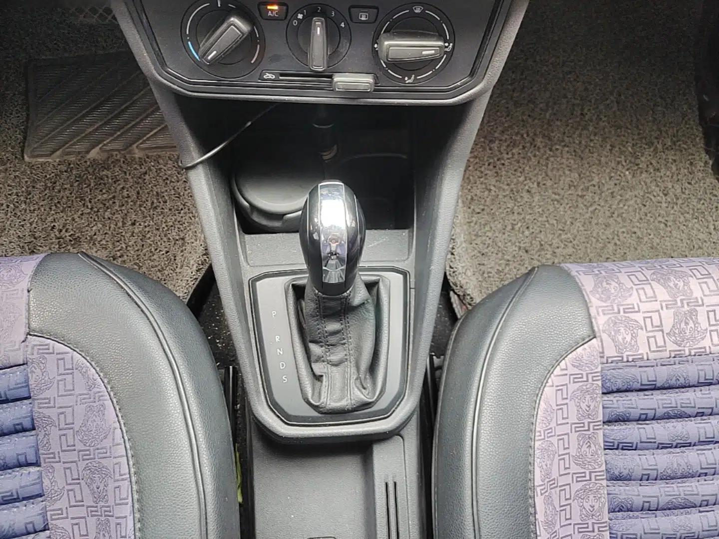Volkswagen Jetta 2017 1.5L Automatic Fashion Model — миниатюра 17