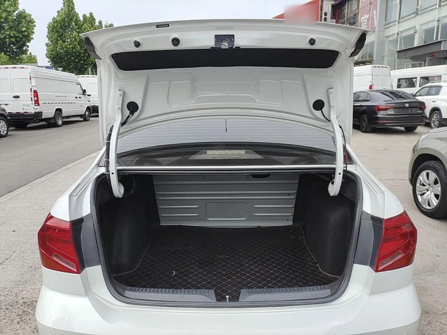 Volkswagen Jetta 2017 1.5L Automatic Fashion Model — миниатюра 22