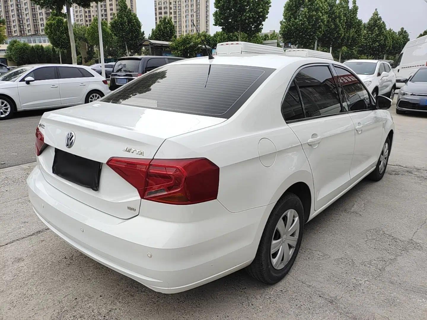 Volkswagen Jetta 2017 1.5L Automatic Fashion Model — миниатюра 6