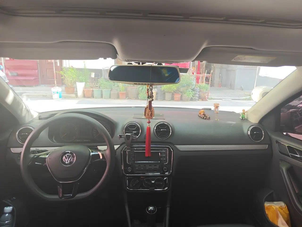 Volkswagen Jetta 2017 1.5L Manual Comfort Model — миниатюра 19