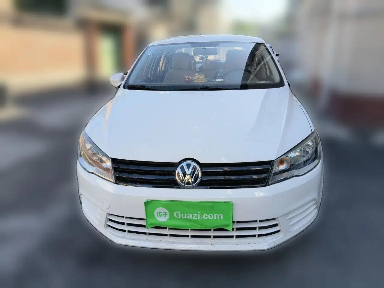 Volkswagen Jetta 2015 Value Edition 1.6L Automatic Fashion Version — миниатюра 2