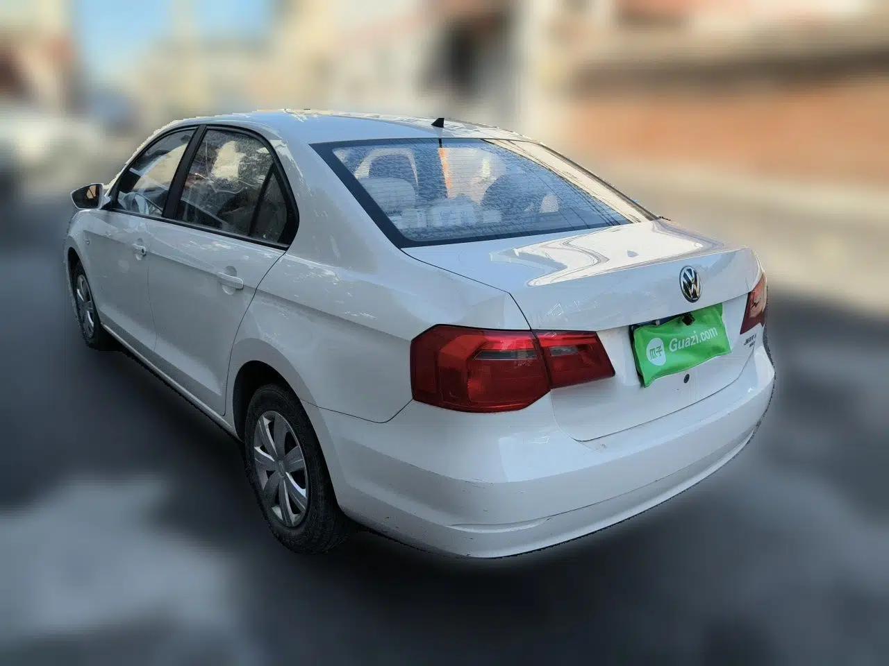 Volkswagen Jetta 2015 Value Edition 1.6L Automatic Fashion Version — миниатюра 4