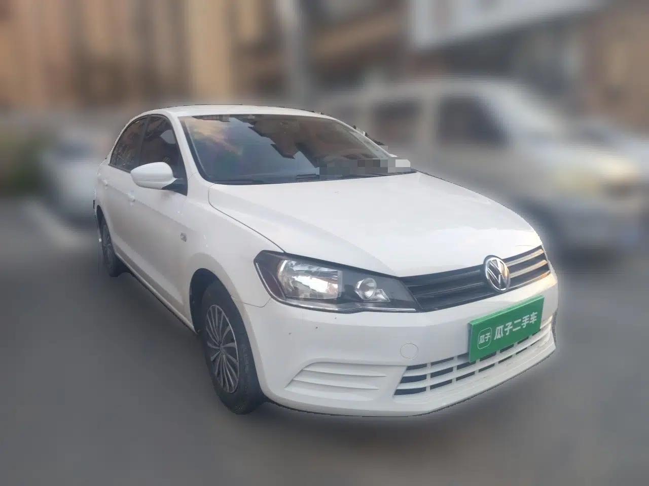 Volkswagen Jetta 2015 Value Edition 1.6L Automatic Fashion Version — миниатюра 3