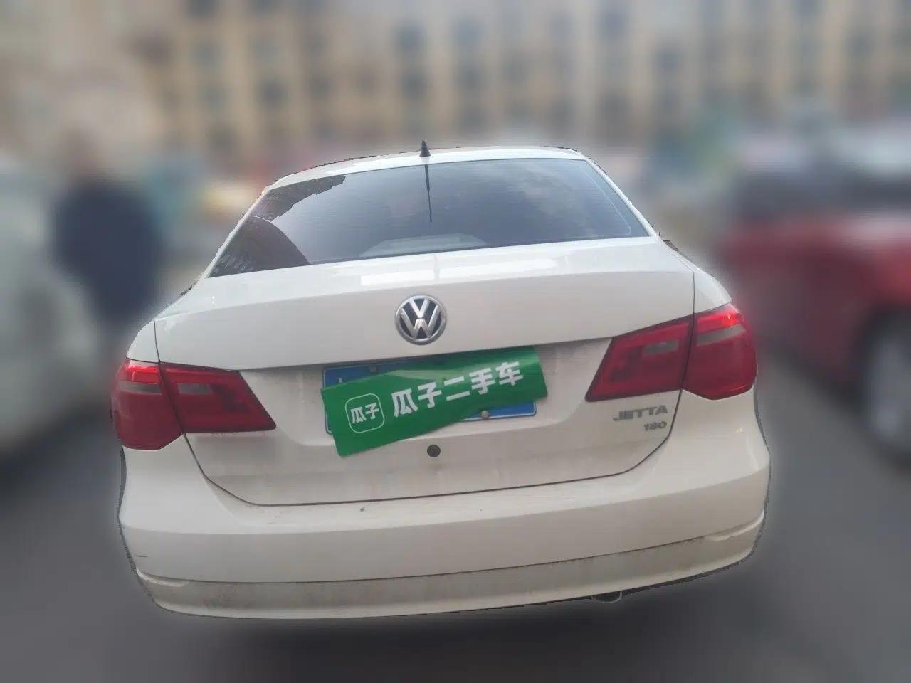 Volkswagen Jetta 2015 Value Edition 1.6L Automatic Fashion Version — миниатюра 5
