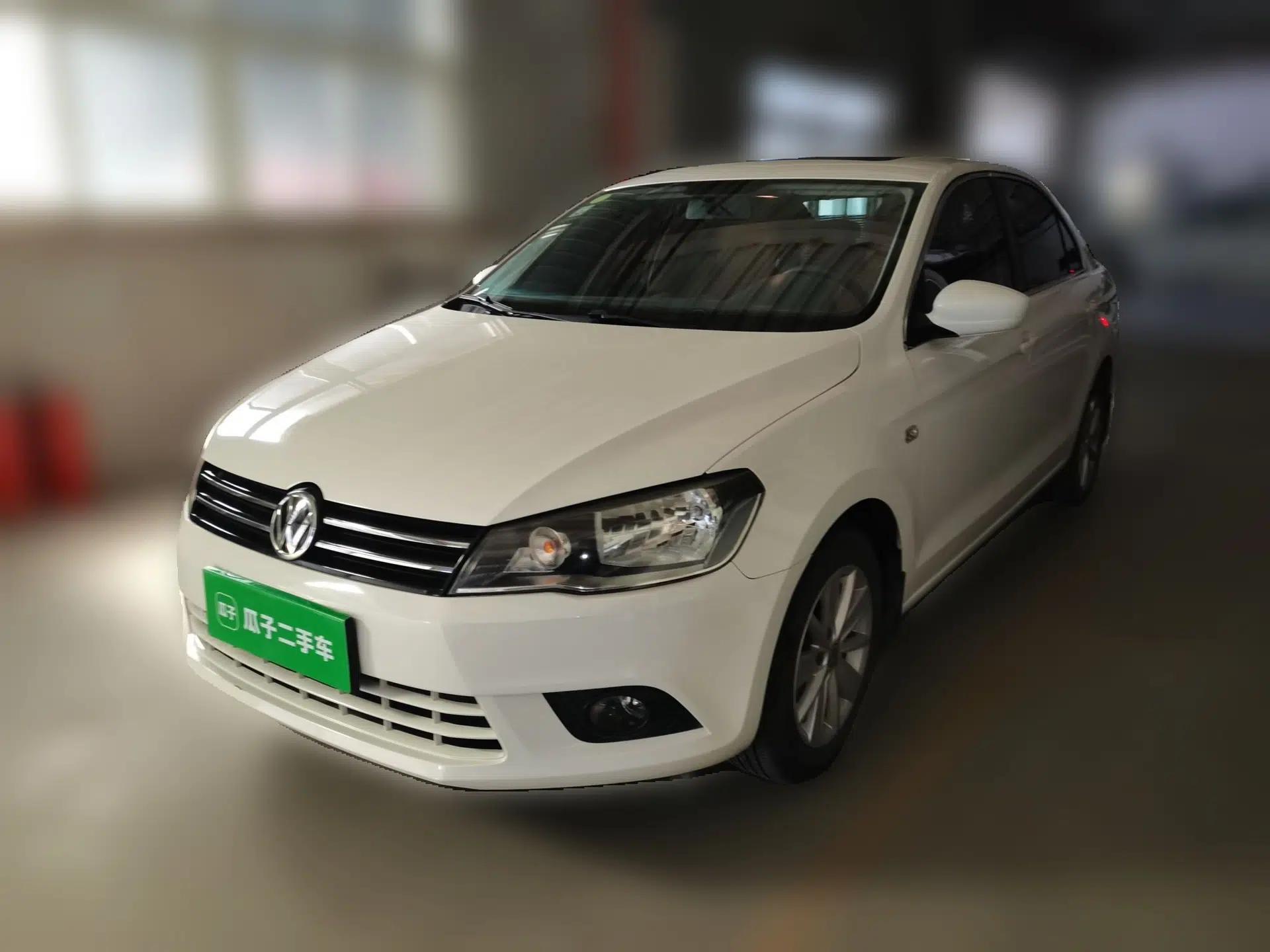 Volkswagen Jetta 2015 1.6L Manual Comfort Model — миниатюра 1