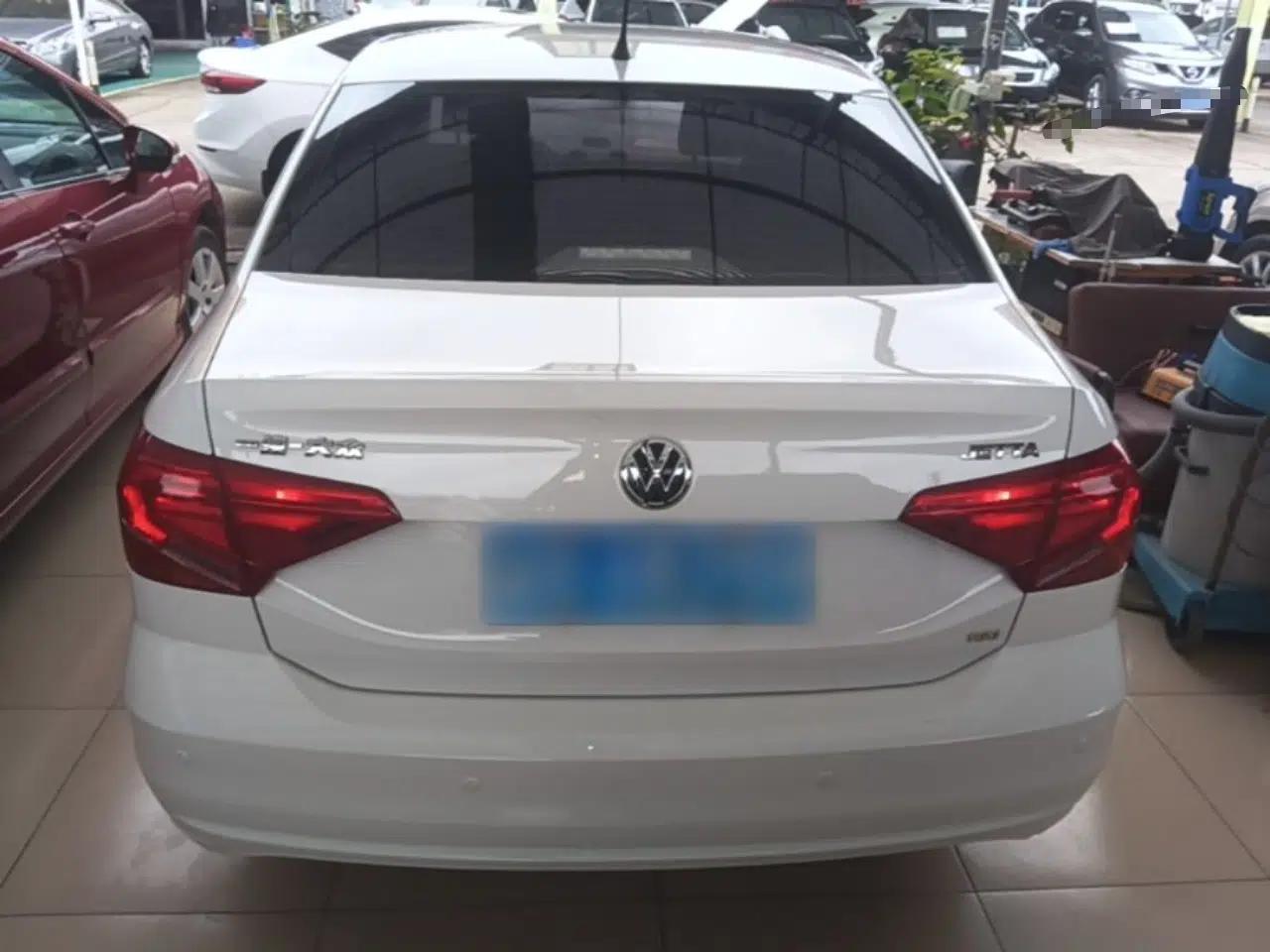 Volkswagen Jetta 2017 1.5L Automatic Fashion Model — миниатюра 5