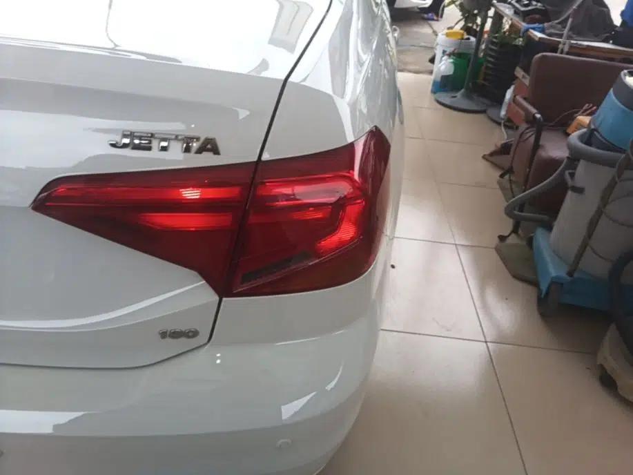 Volkswagen Jetta 2017 1.5L Automatic Fashion Model — миниатюра 7