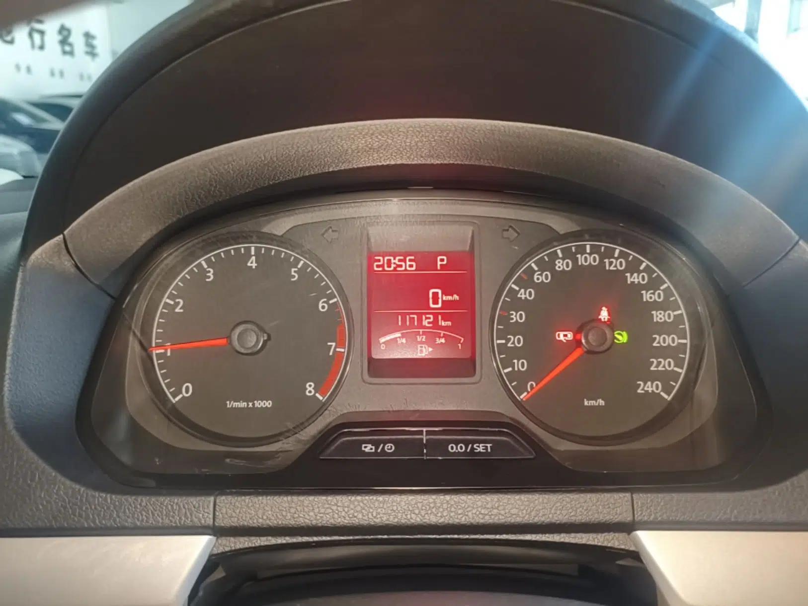 Volkswagen Jetta 2013 1.6L Automatic Comfort Model — миниатюра 14