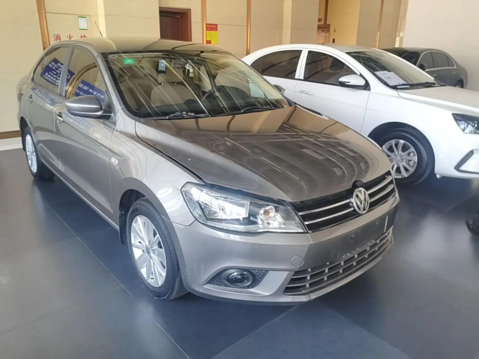 Volkswagen Jetta 2013 1.6L Automatic Comfort Model — миниатюра 6
