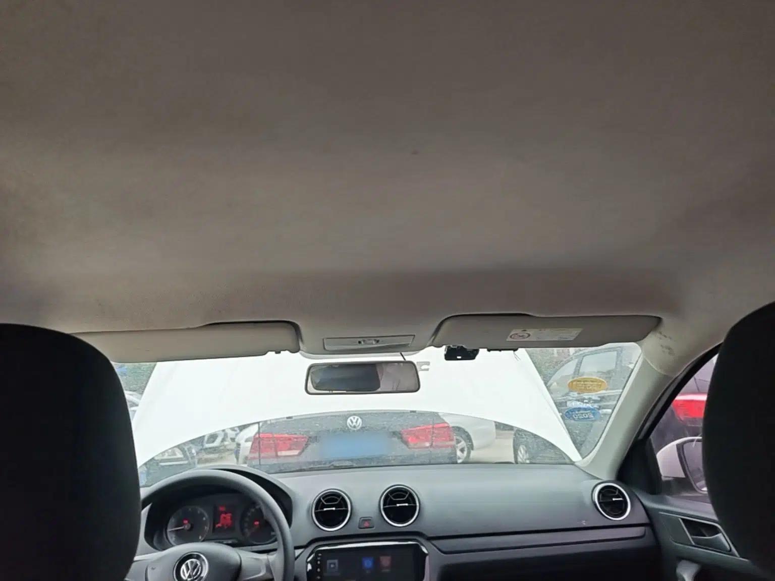 Volkswagen Jetta 2017 1.5L Manual Fashion Edition — миниатюра 21