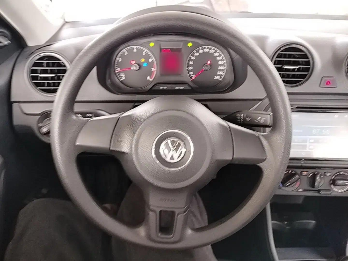 Volkswagen Jetta 2015 1.6L Manual Fashion Edition — миниатюра 12