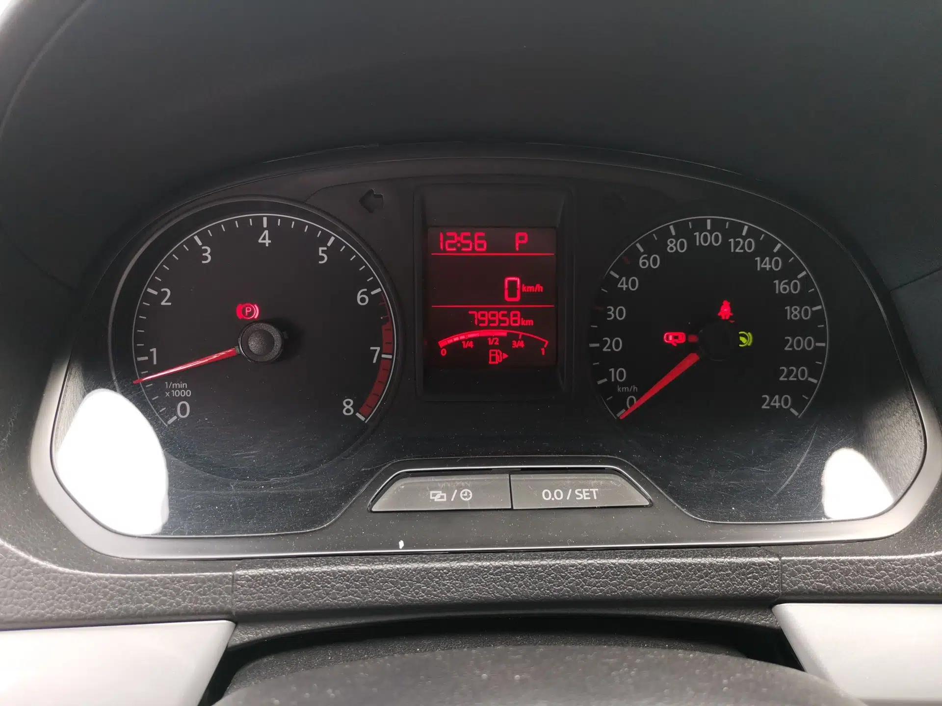 Volkswagen Jetta 2015 1.6L Automatic Comfort Model — миниатюра 12