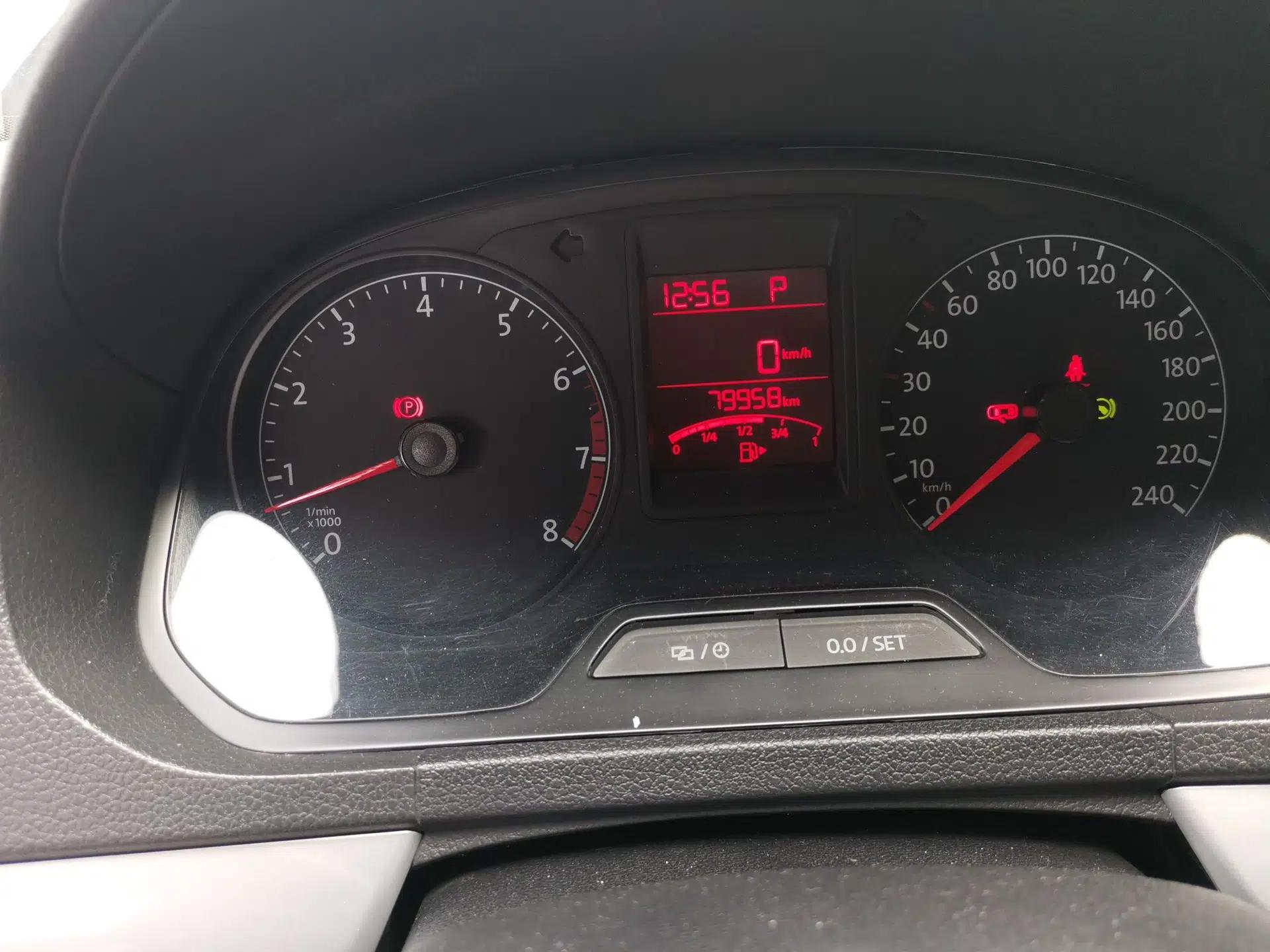 Volkswagen Jetta 2015 1.6L Automatic Comfort Model — миниатюра 13