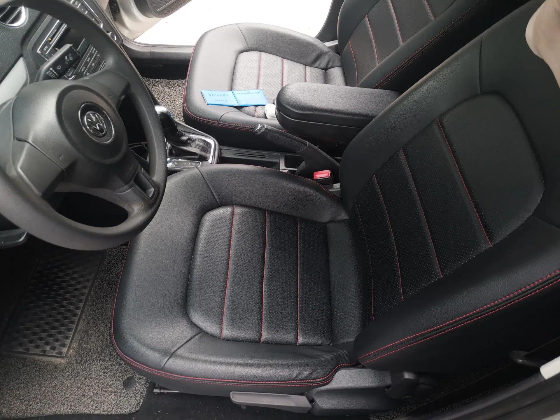 Volkswagen Jetta 2015 1.6L Automatic Comfort Model — миниатюра 16