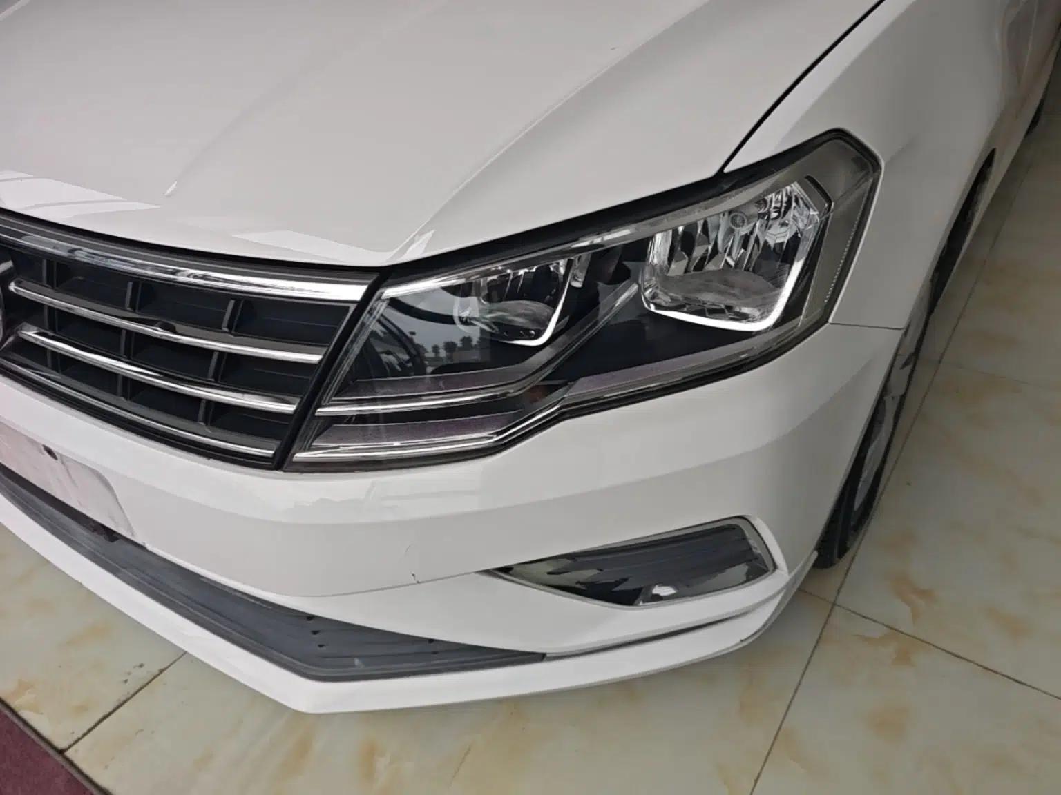 Volkswagen Jetta 2017 1.4L Manual Fashion Edition — миниатюра 9