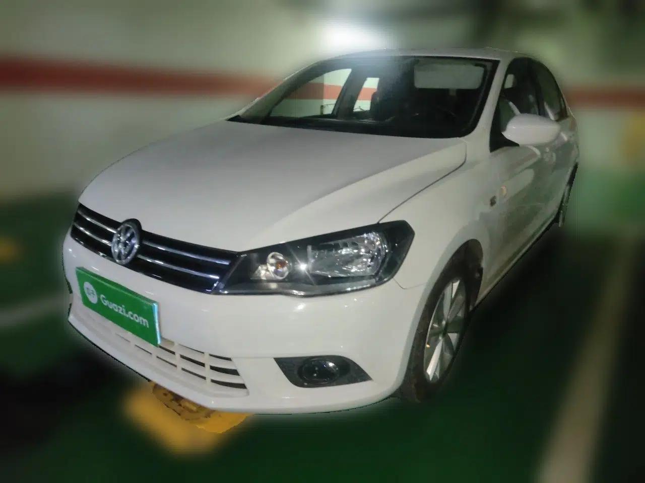 Volkswagen Jetta 2013 1.6L Automatic Comfort Model — миниатюра 1