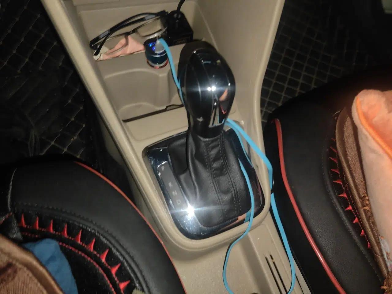 Volkswagen Jetta 2013 1.6L Automatic Comfort Model — миниатюра 15