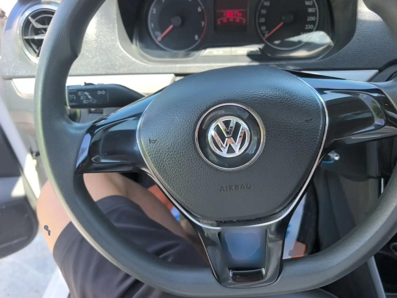 Volkswagen Jetta 2017 1.4L Manual Comfort Model — миниатюра 14