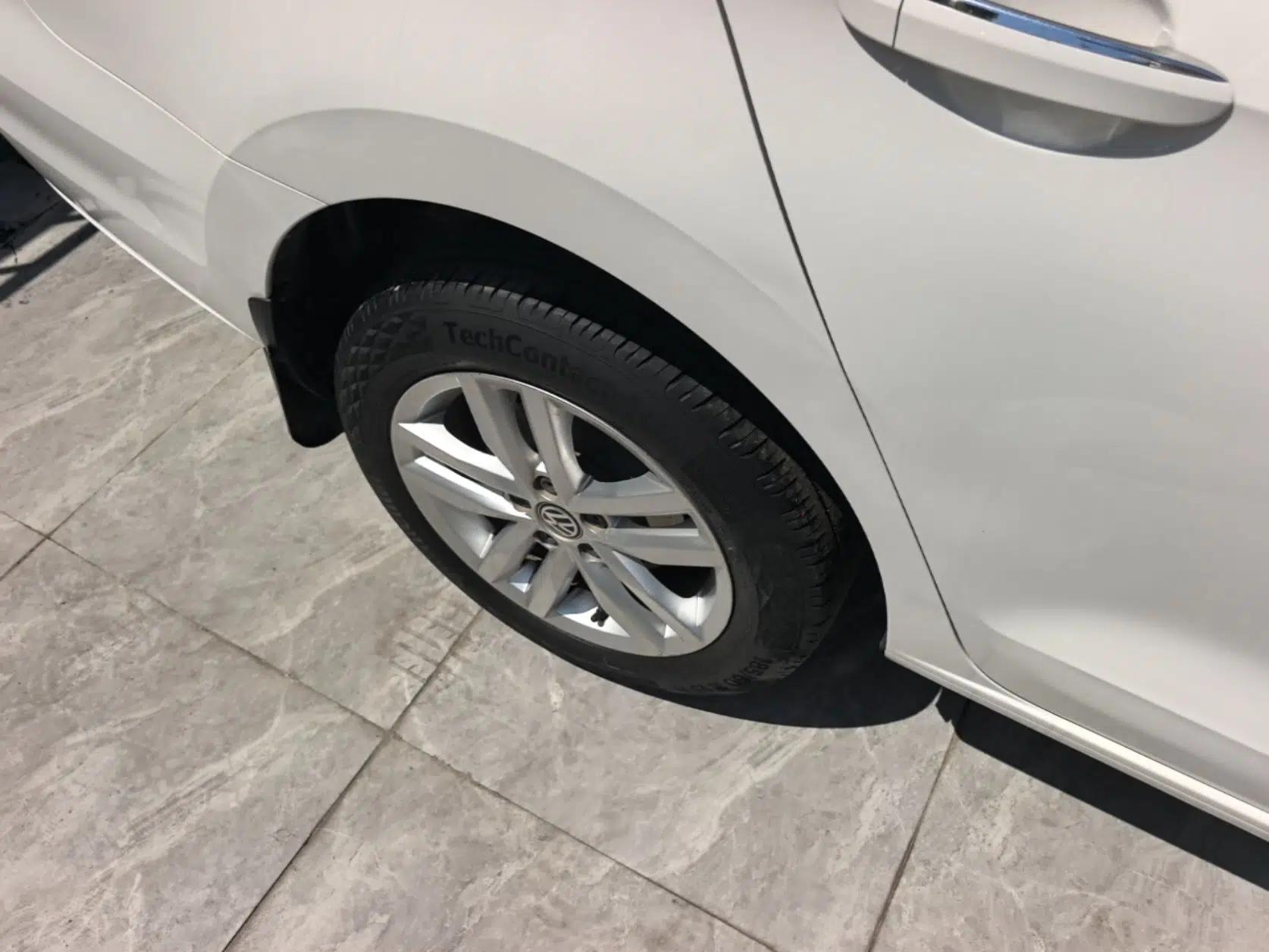 Volkswagen Jetta 2017 1.4L Manual Comfort Model — миниатюра 10