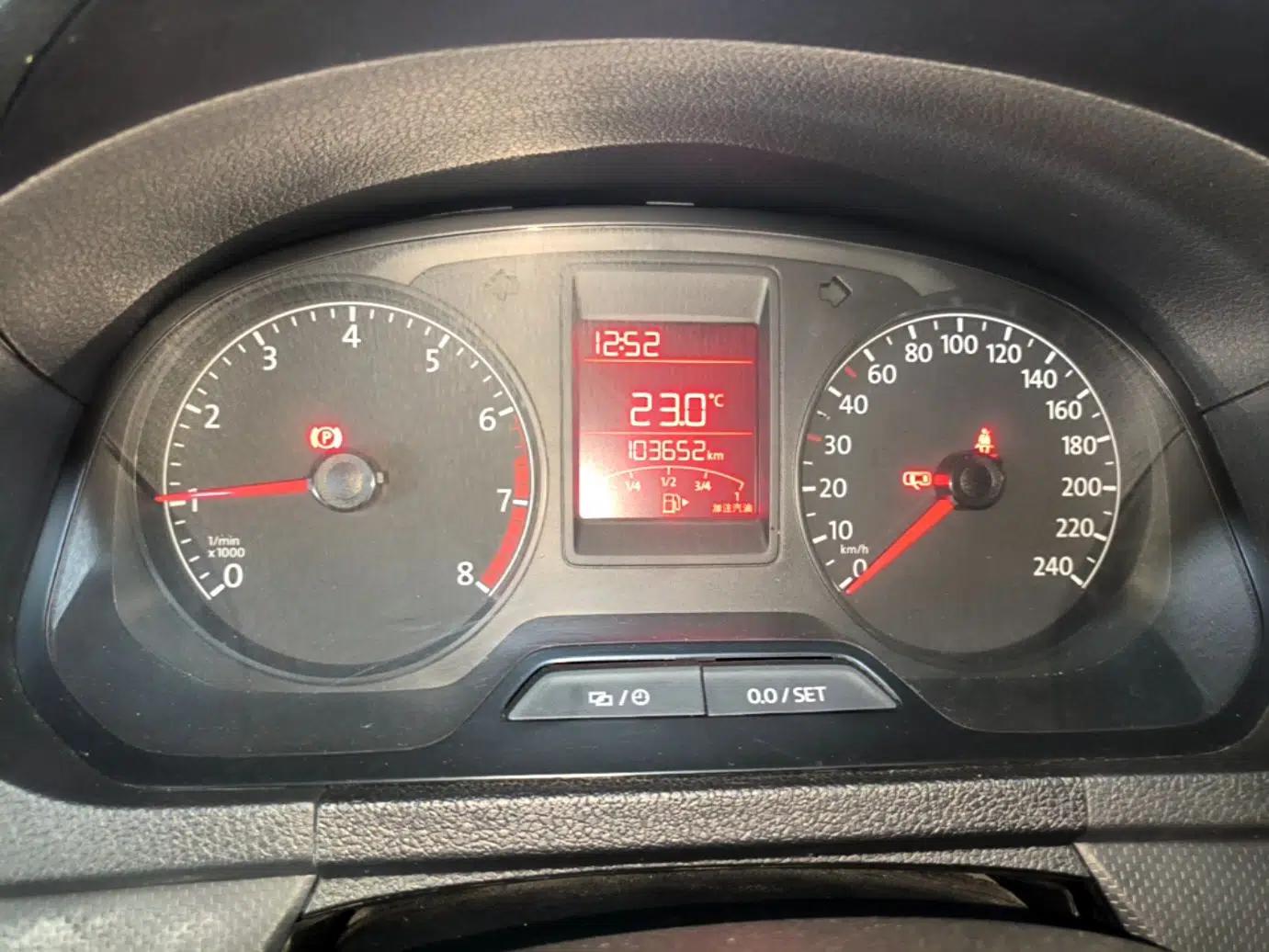 Volkswagen Jetta 2015 Value Edition 1.6L Manual Fashionable Style — миниатюра 15