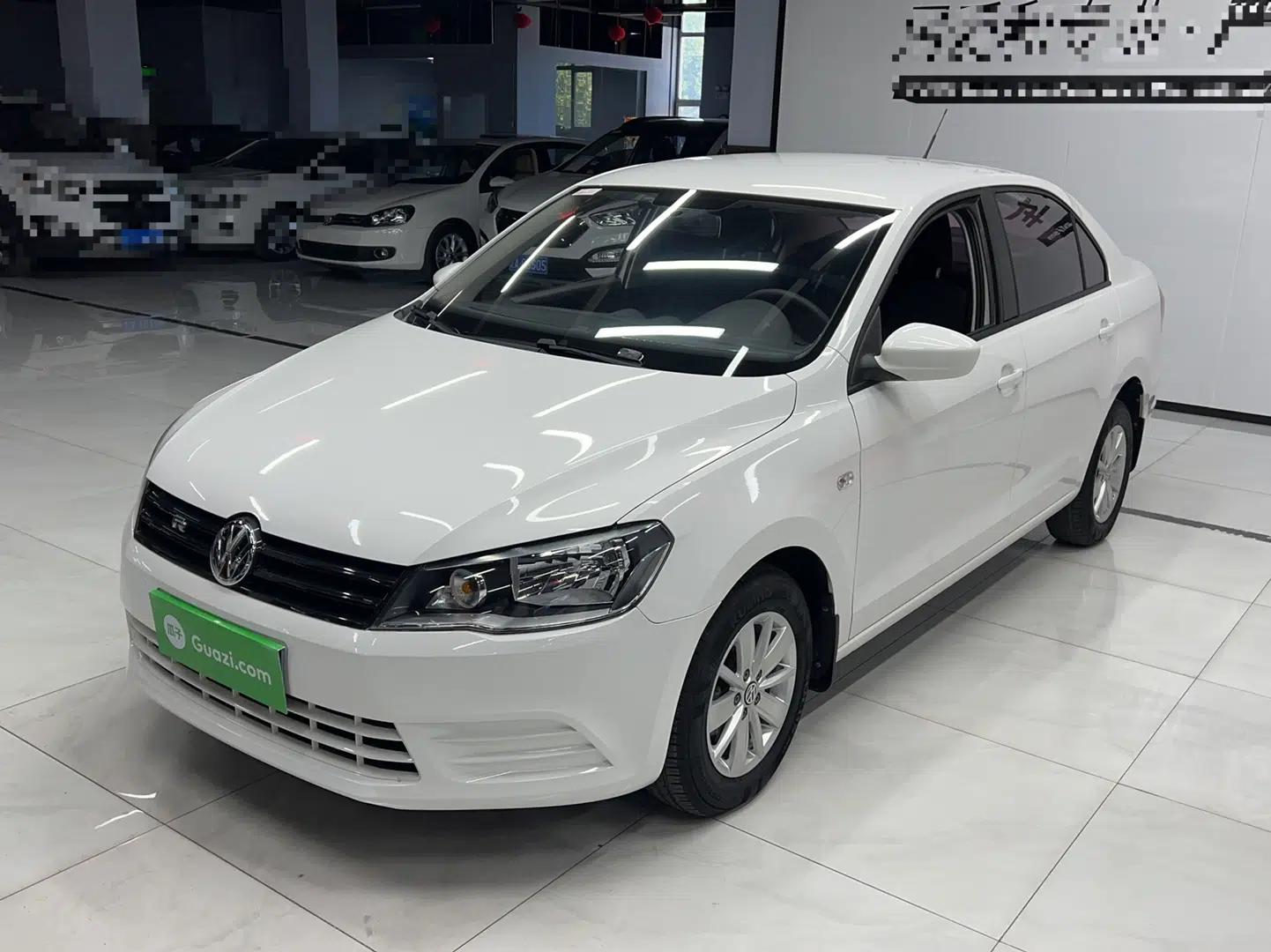 Volkswagen Jetta 2015 Zhuihui Edition 1.4L Manual Fashion Model — миниатюра 1