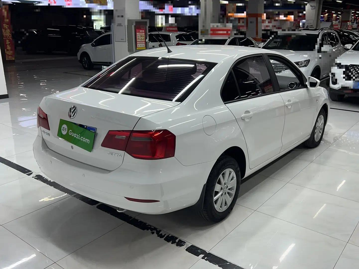 Volkswagen Jetta 2015 Zhuihui Edition 1.4L Manual Fashion Model — миниатюра 5