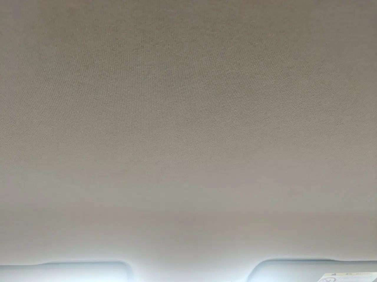 Volkswagen Jetta 2015 1.6L Manual Fashion Edition — миниатюра 19