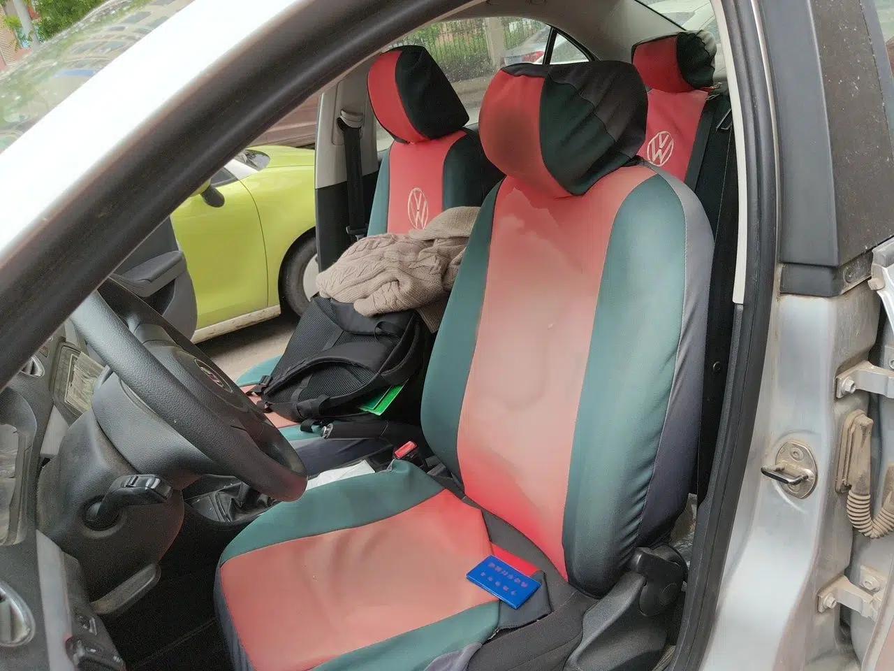 Volkswagen Jetta 2013 1.6L Manual Comfort Model — миниатюра 14