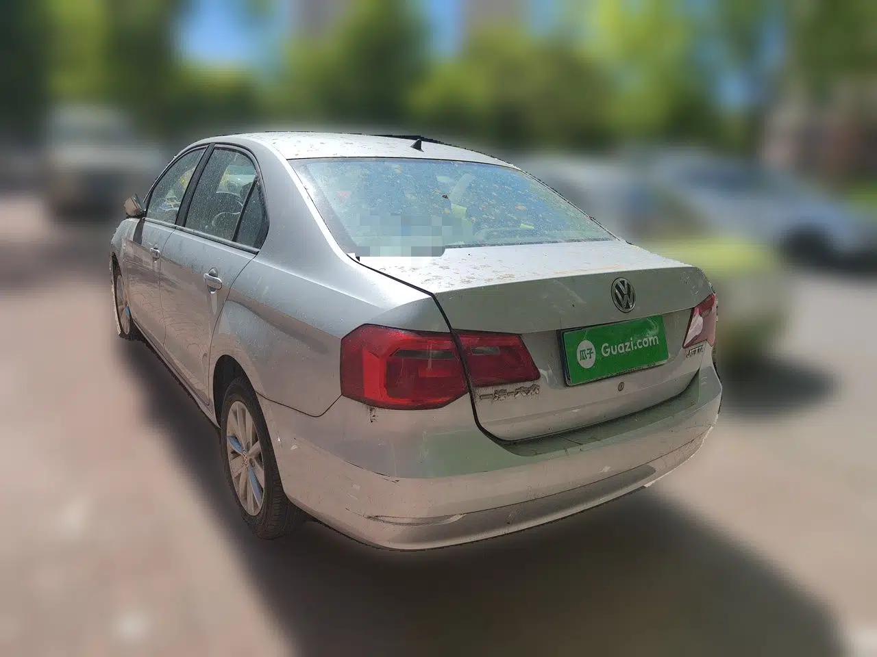Volkswagen Jetta 2013 1.6L Manual Comfort Model — миниатюра 4