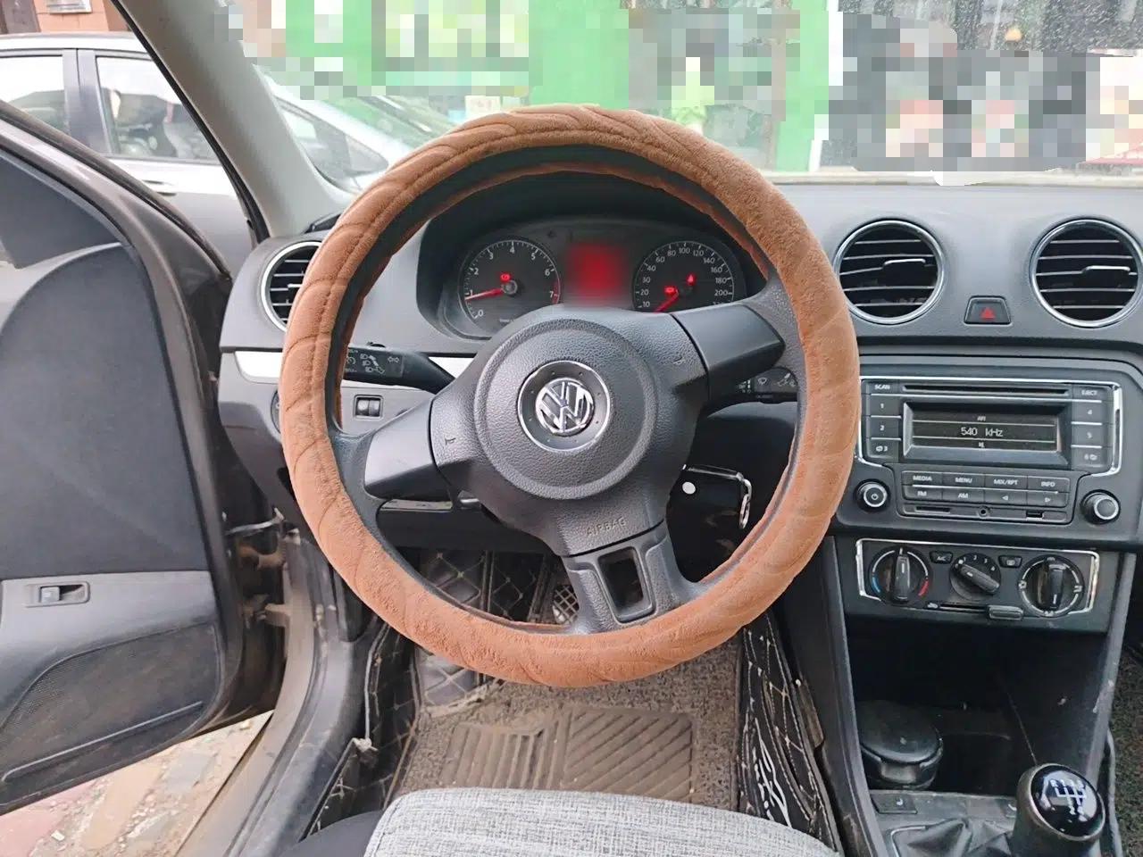 Volkswagen Jetta 2013 1.4L Manual Comfort Model — миниатюра 11
