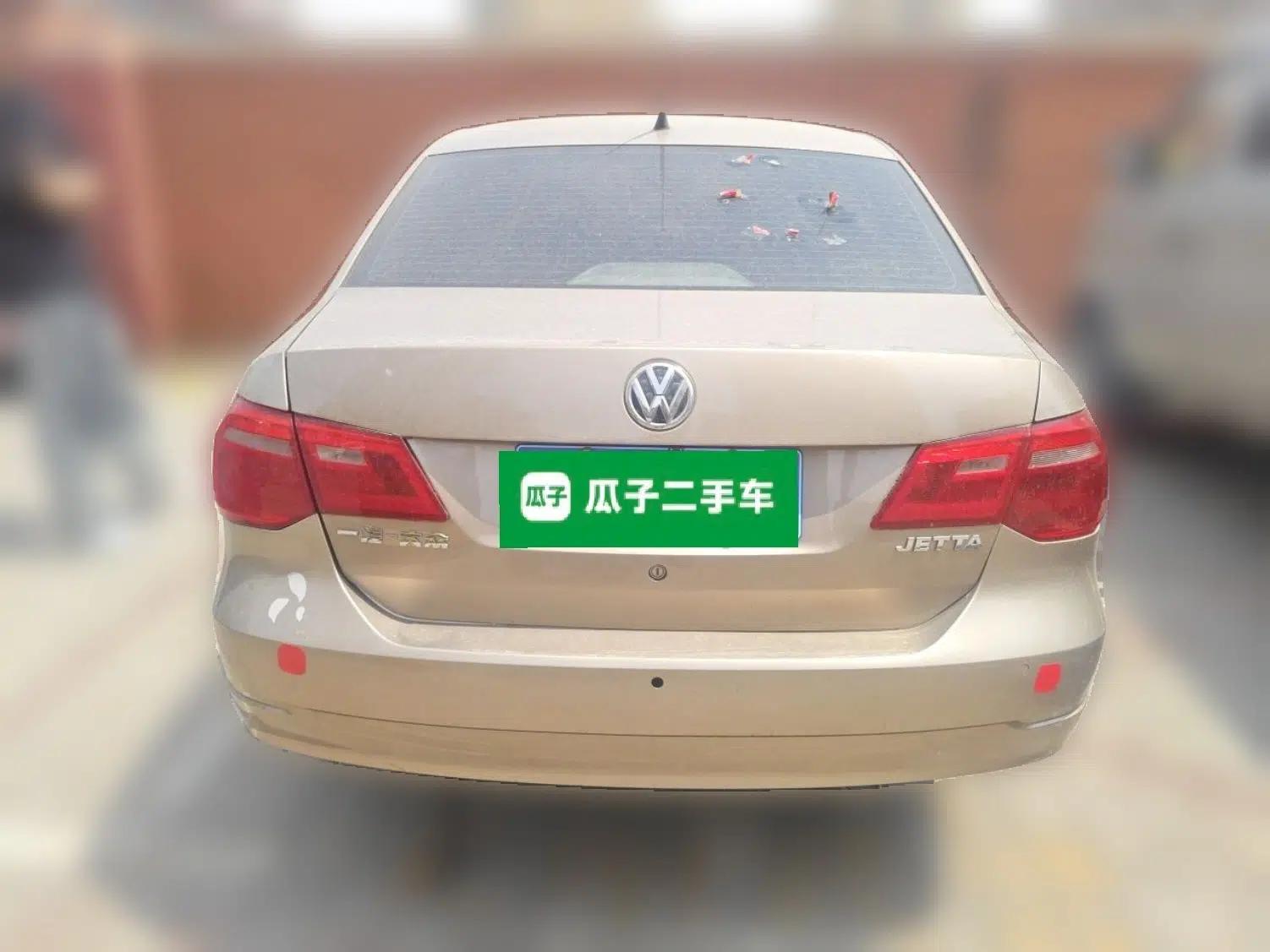 Volkswagen Jetta 2013 1.6L Manual Comfort Model — миниатюра 5