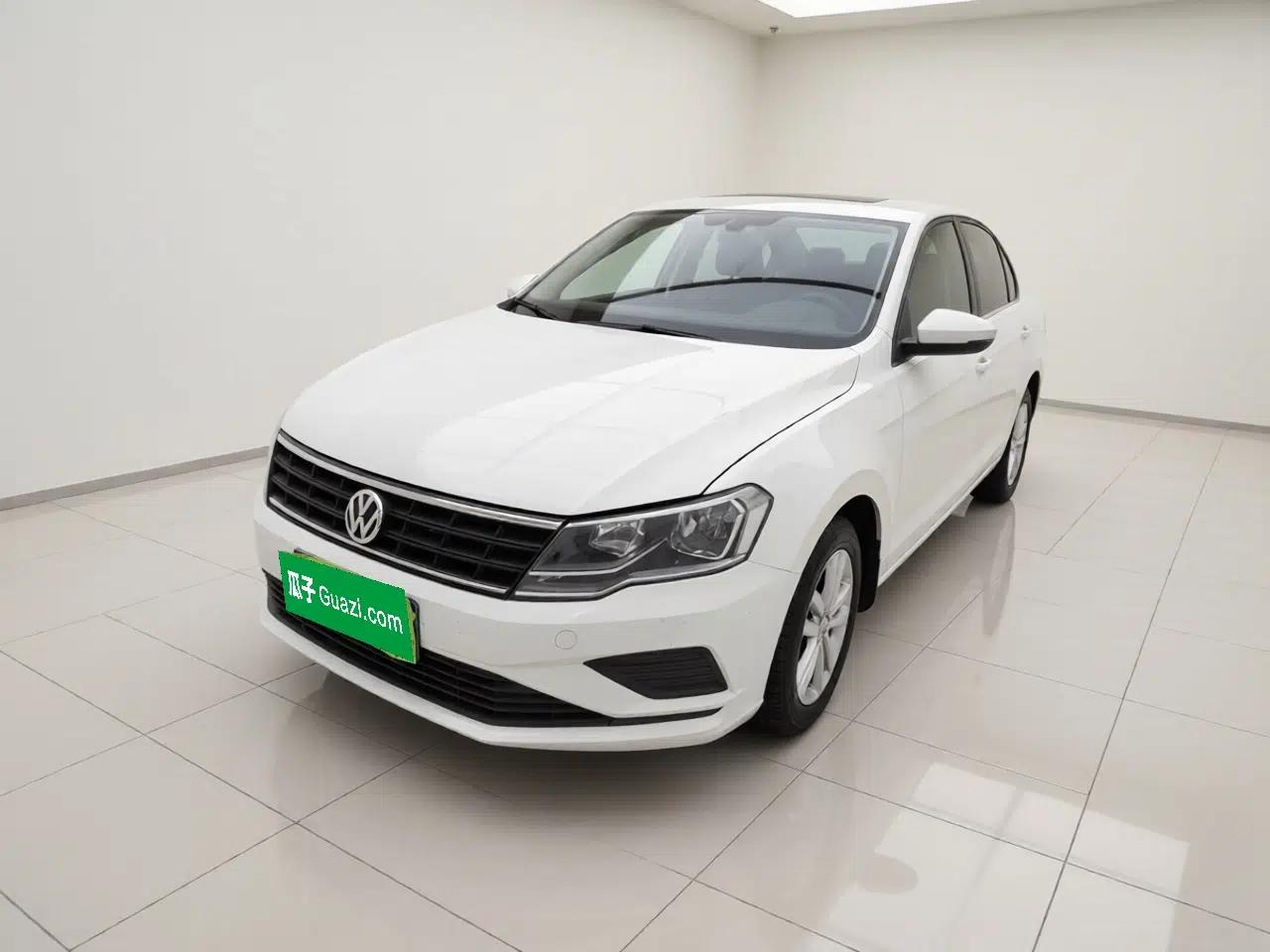 Volkswagen Jetta 2019 Dream Edition 1.5L Manual Fashion Version — миниатюра 1