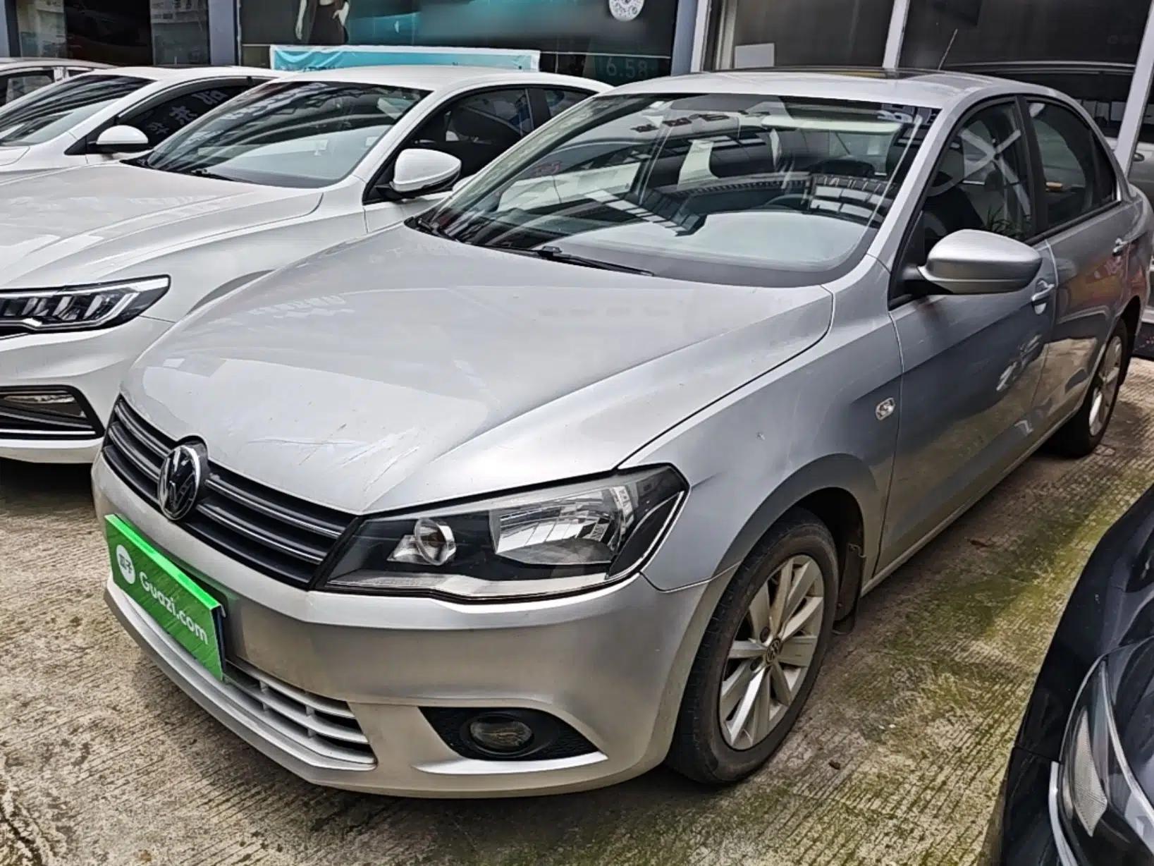 Volkswagen Jetta 2015 1.6L Manual Comfort Model — миниатюра 1